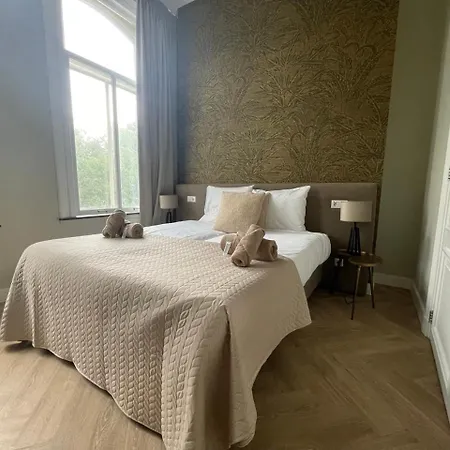 Luxe - New Bed - Wifi- Safe Center * Tilburg