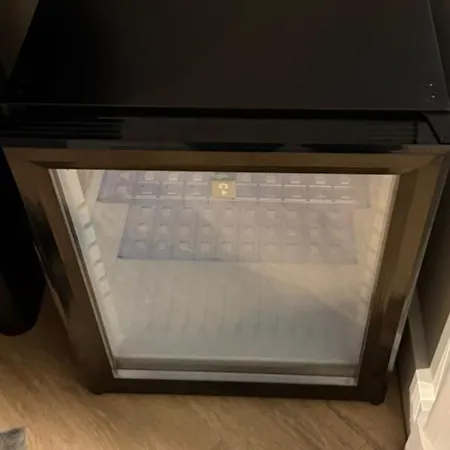 Luxe - New Bed - Wifi- Safe Center