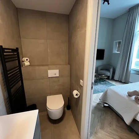 Luxe - New Bed - Wifi- Safe Center *
