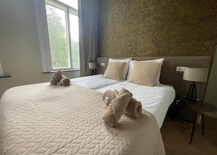 Ferienhaus Luxe - New Bed - Wifi- Safe Center Tilburg